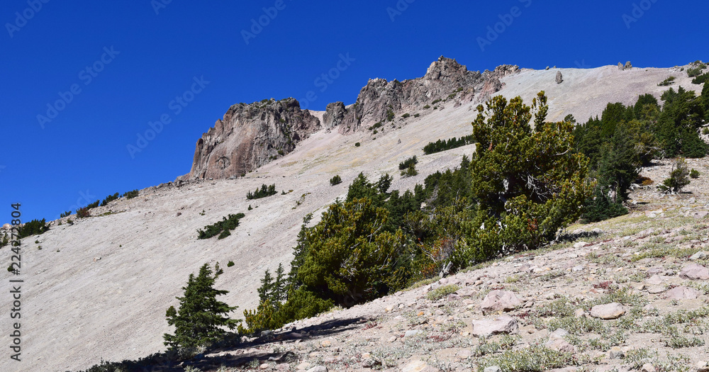 Fototapeta premium Mt. Lassen peak views in the summer
