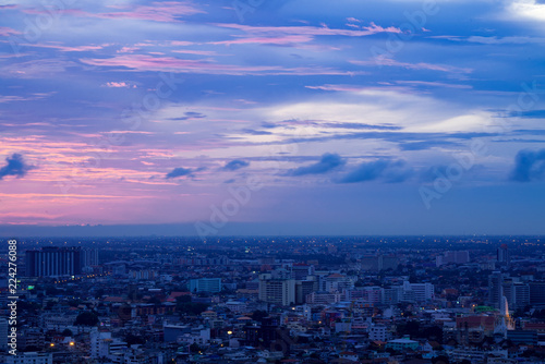 バンコクの夕暮れ © Shin Shin