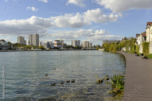 La Seine, Quai, Les Gondoles Sud, Choisy le Roi, Val de Marne, 94 photo