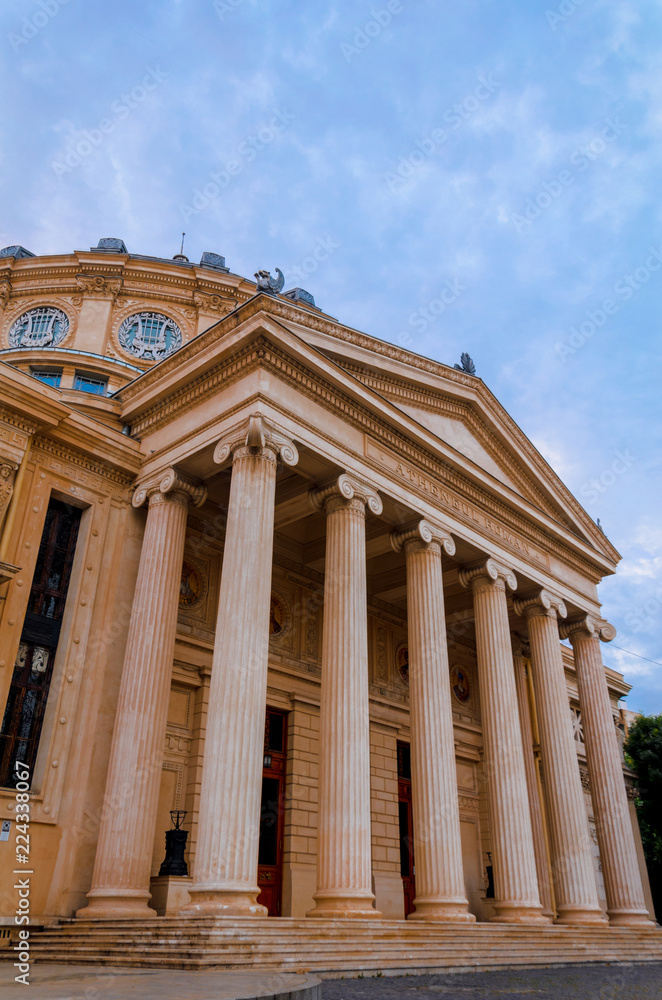 Obraz premium Bucharest atheneum in the morning light