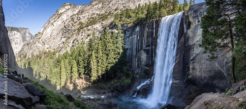Panorama vom Vernal Wasserfall im Yosemite Nationalpark
