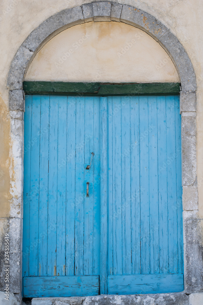 Old blue door 