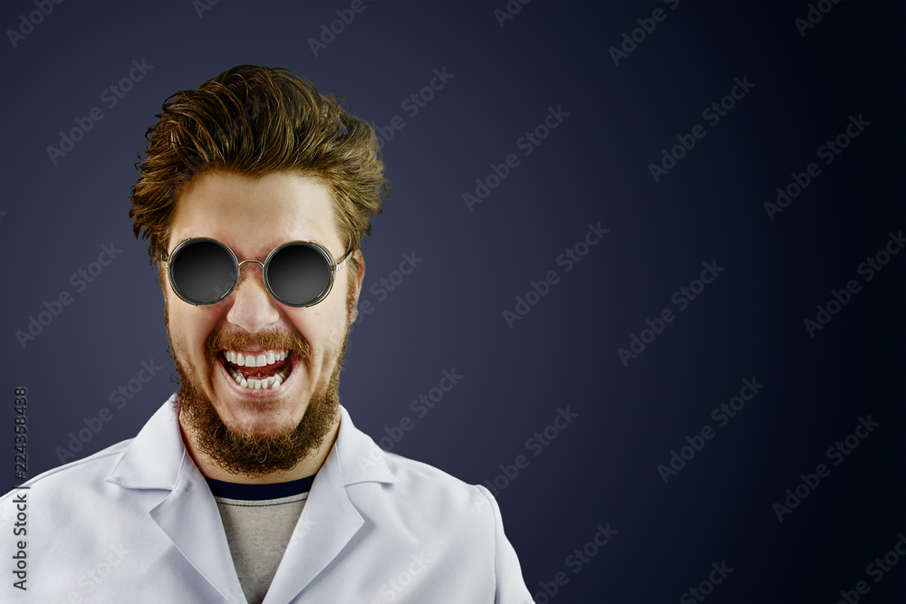 Obraz premium Crazy Doctor in white coat and black sunglasses