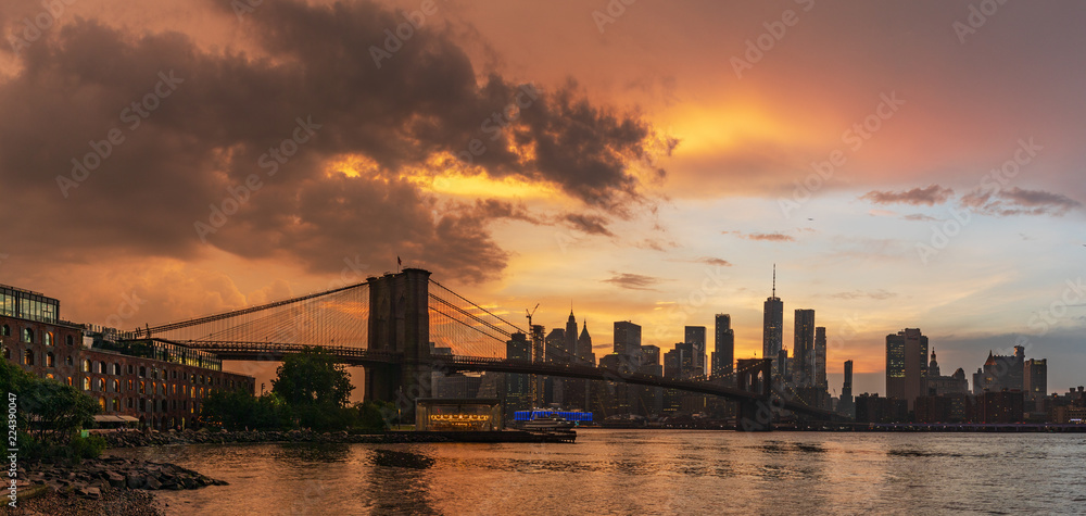 View to Manhattan Skyline form Brooklyn Bridge Park View to Manhattan Skyline form Brooklyn Bridge Park