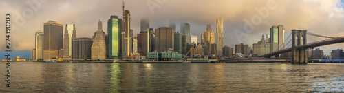 View to Manhattan Skyline form Brooklyn Bridge Park