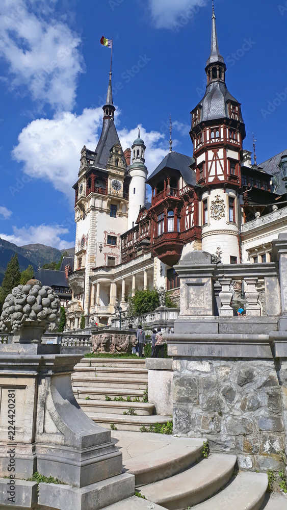 Fototapeta premium Peles Castle in Romania