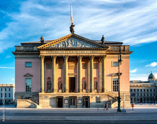 Deutsche Staatsoper photo