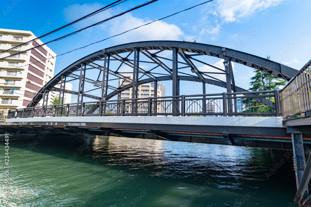 Naklejka premium 東京江東区塩浜の豊洲運河にかかる白妙橋