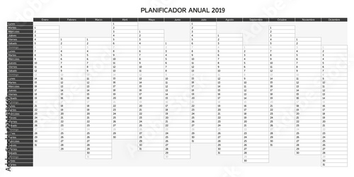 Year planning calendar for 2019 in Spanish - Planificador anual 2019; Sundays are highlighted, greyscale monochrome variation