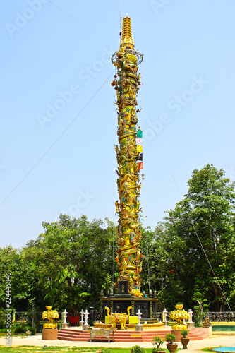 Принти на полотні Pole of earth and sky by faith of Chinese