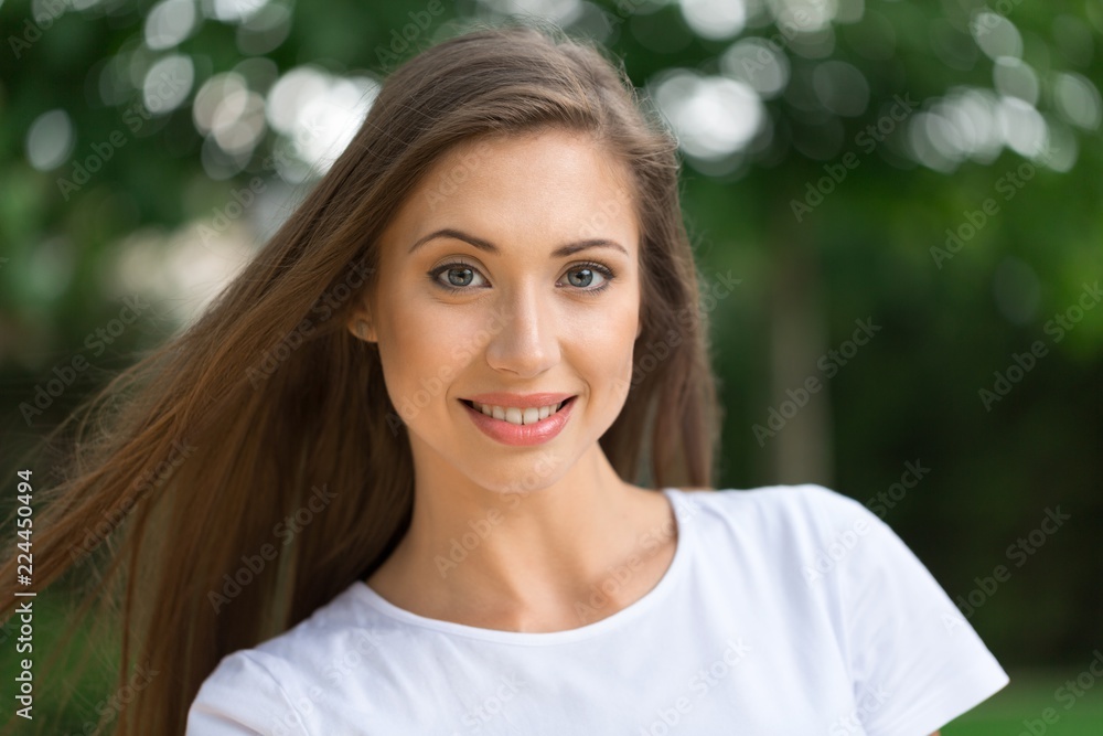 Portrait of a Beautiful Woman Portrait of a Beautiful Woman