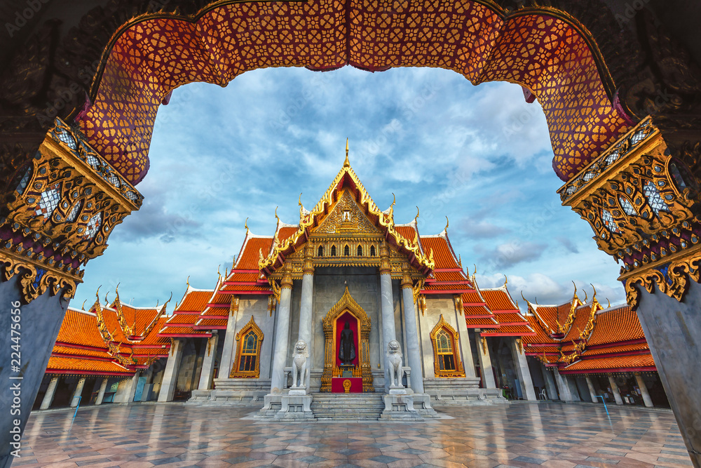 Fototapeta premium Wat Benchamabophit or Marble Temple is a Buddhist temple in the city of Bangkok,Thailand