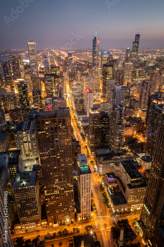 Skyline von Chicago bei Nacht (Sicht von John Hancock Center)