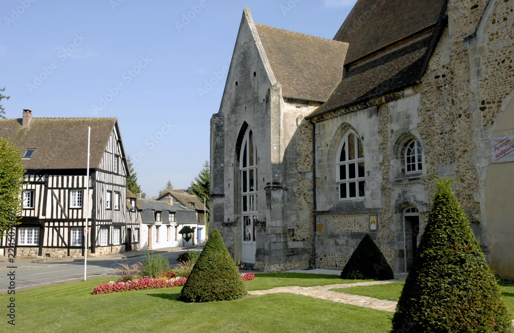 Ville de Verneuil-sur-Avre, Espace Saint-Laurent et maison à colombages, département de l'Eure, Normandie, France