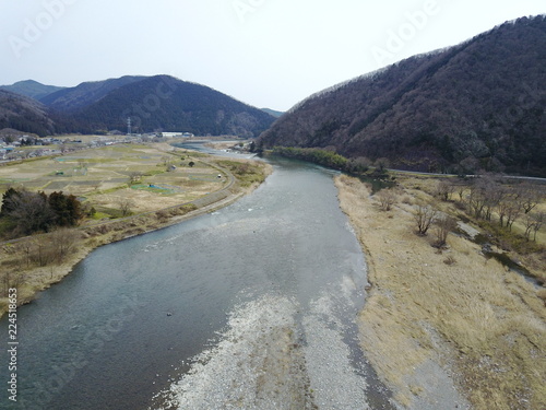 山と川 岐阜県の冬 ドローン空撮