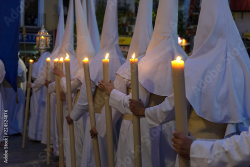 Semana santa de Sevilla, los penitentes photo