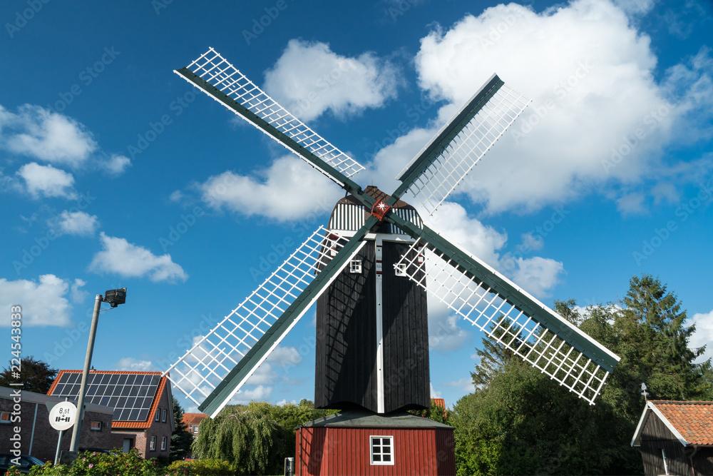Bockwindmühle in Dornum in Ostfriesland