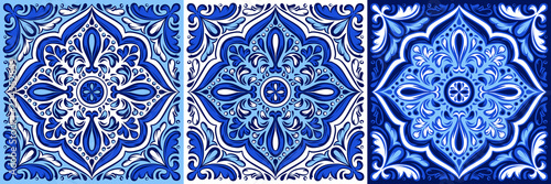 Italian ceramic tile pattern. Ethnic folk ornament.