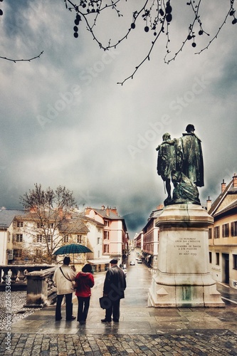 Statue de Xavier et Joseph de Maistre à Chambéry, Savoie photo