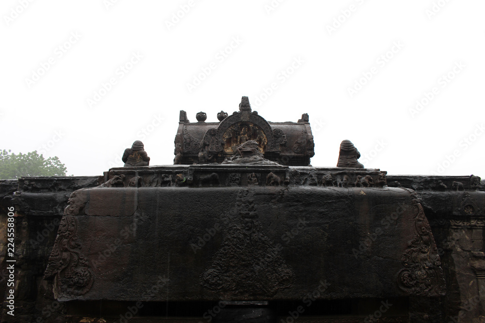 The unbeliavable details of Kailasa Temple of Ellora caves, the rock-cut monolithic temple The unbeliavable details of Kailasa Temple of Ellora caves, the rock-cut monolithic temple