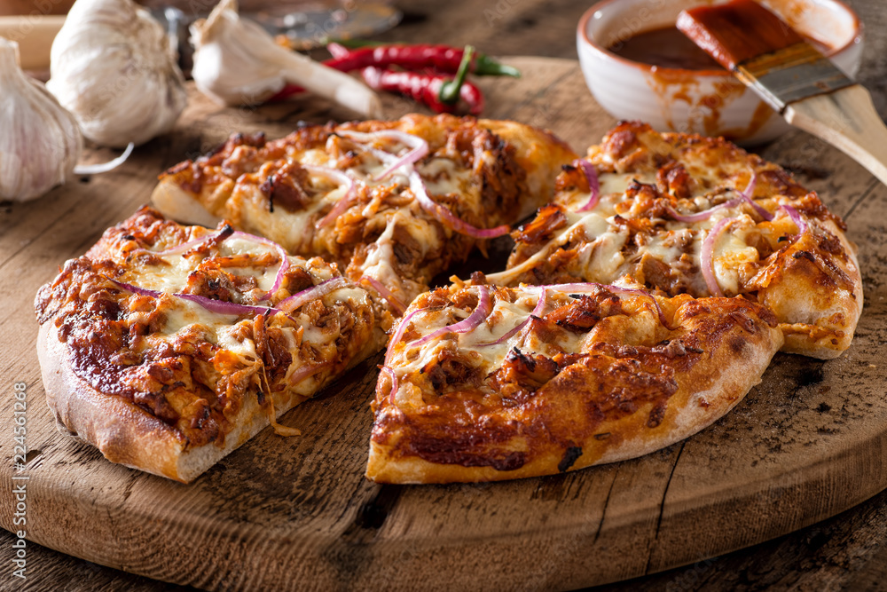 Spicy Barbecue Pulled Pork Pizza Spicy Barbecue Pulled Pork Pizza