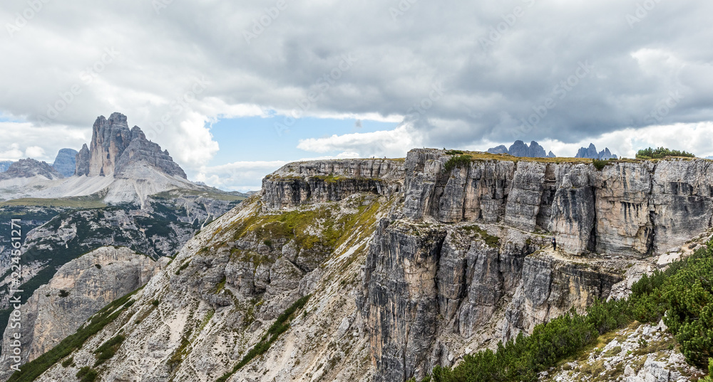 Naklejka premium Monte Piana mit den Drei Zinnen