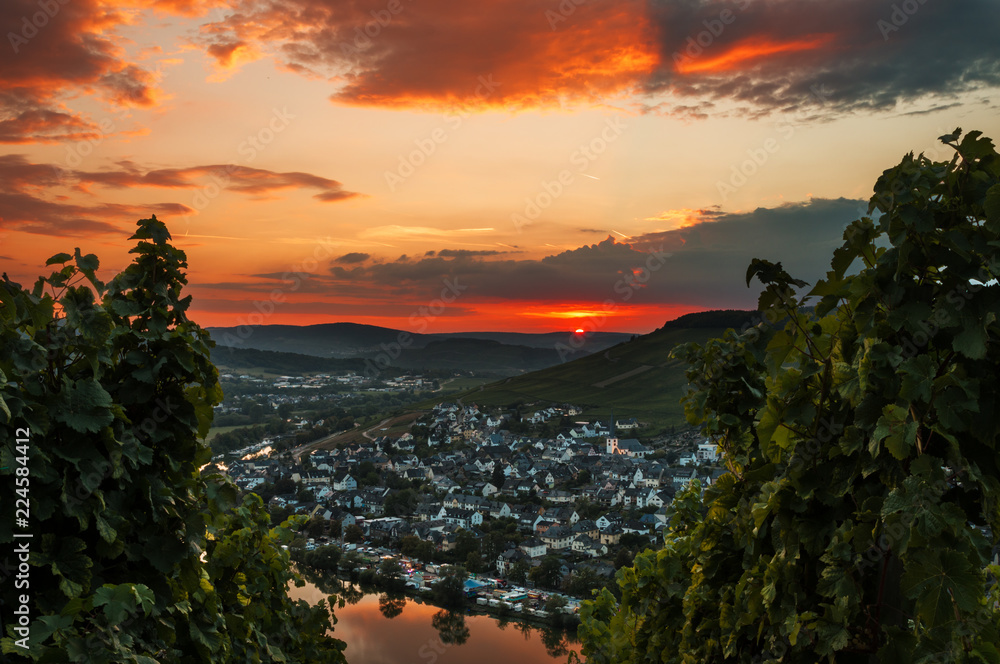 Sonnenuntergang über Kues