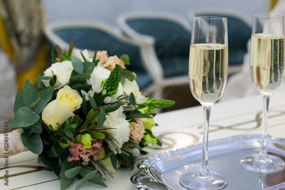 champagne and flowers