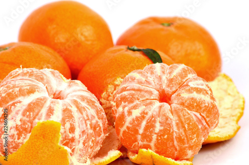 Colorful of Many Clementine on white background.
Benefits of citrus pulp.