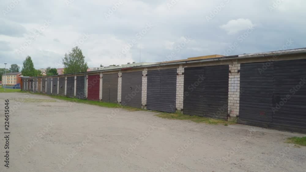19901_The_black_wooden_doors_of_the_bunk_houses.mov 19901_The_black_wooden_doors_of_the_bunk_houses.mov