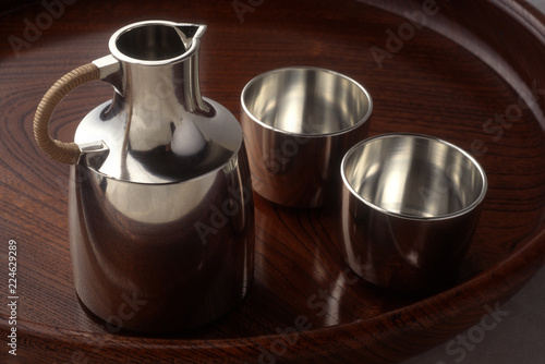 伝統工芸の錫器、製品の酒器