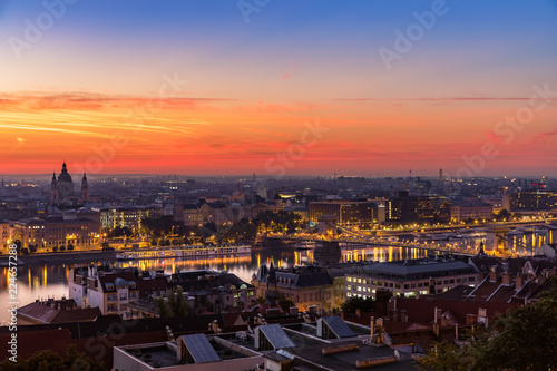 Budapest: morning blue hour © 4th Life Photography