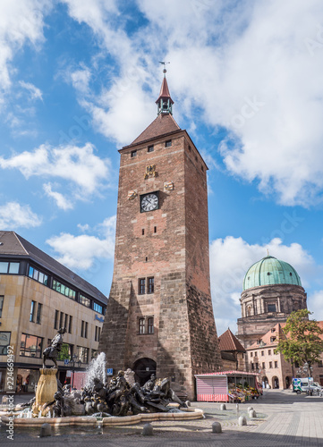 Nürnberg Weißer Turm, Ludwigsplatz Ehebrunnen photo