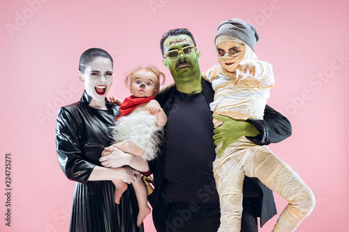 Bild auf Leinwand Halloween Family
