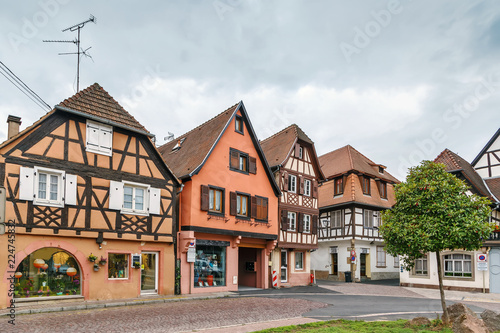 Fototapeta Naklejka Na Ścianę i Meble -  Street in Obermai, Alsace, France