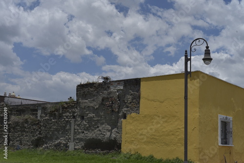 Obraz na płótnie Paisaje con casa