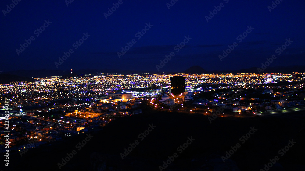 Una noche en Chihuahua, Chihuahua, México Una noche en Chihuahua, Chihuahua, México