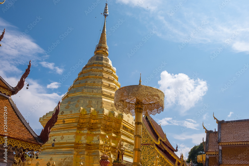 Fototapeta premium Buddhist Temple name Wat Phra That Doi Suthep in Chiang Mai city, Thailand - The most beautiful golden stupa in Thai. ​