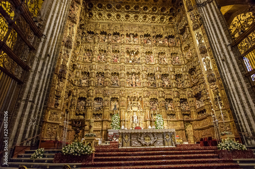 Photo altar of the cathedral of Seville, Andalucia. Spain