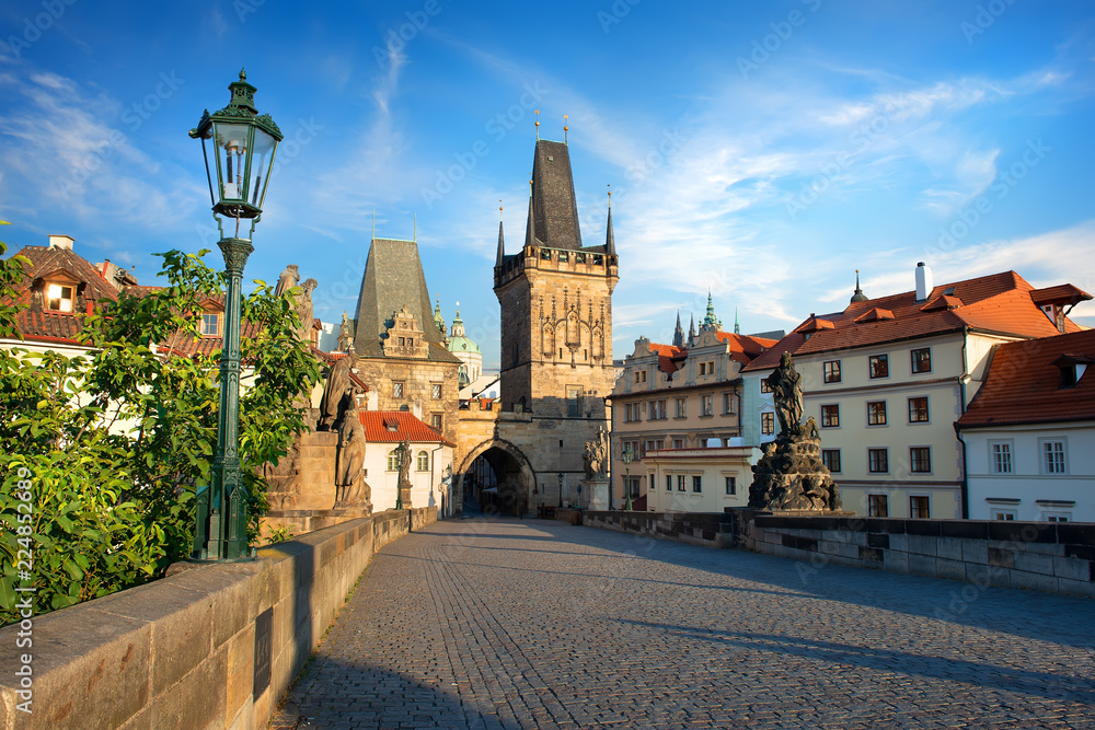 Fototapeta premium Morning on the Charles Bridge