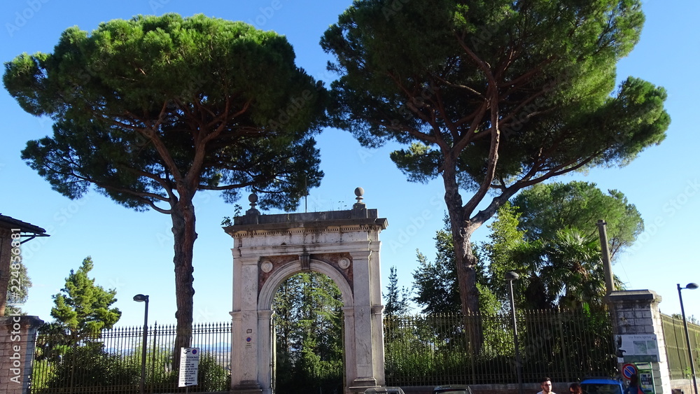 Fototapeta premium arc of siena, italy