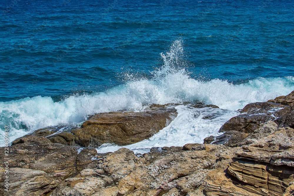 Fototapeta premium Rock and sea waves