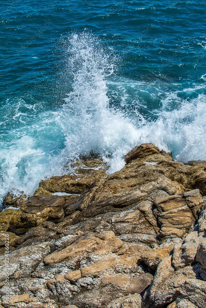 Fototapeta premium Rock and sea waves