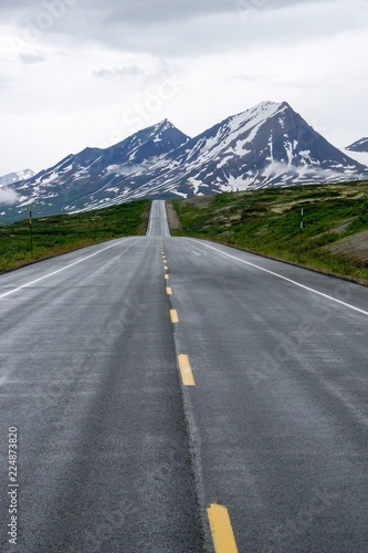 Scenic mountain drives from Alasksa to the Yukon
