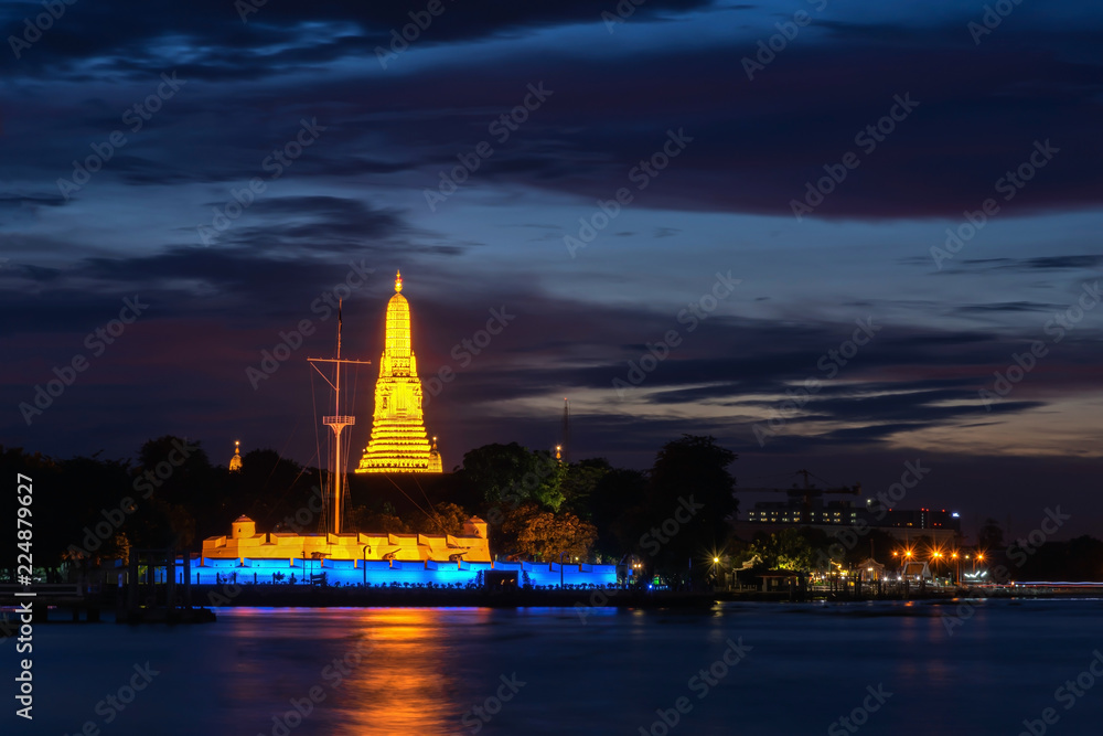 Wat Arun Temple at twilight thailand
