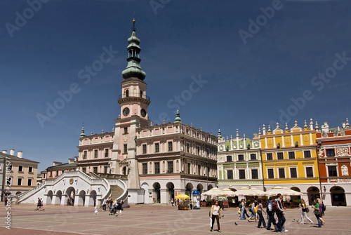 Polska, stare miasto Zamość, centralny plac ze starym ratuszem.