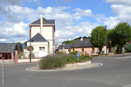 Rond-Point de village normand - France