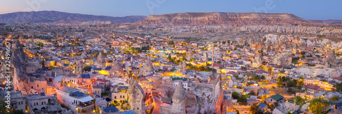 Quadro su tela Panoramic View of Goreme at dusk, Turkey