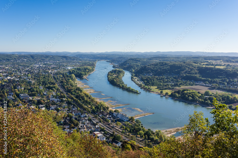 Blick vom Drachenfelsplateau zum Rhein 