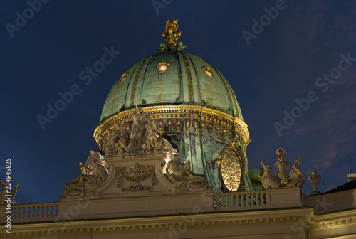 Michaelerkuppel bei Nacht, Wien Innenstadt
